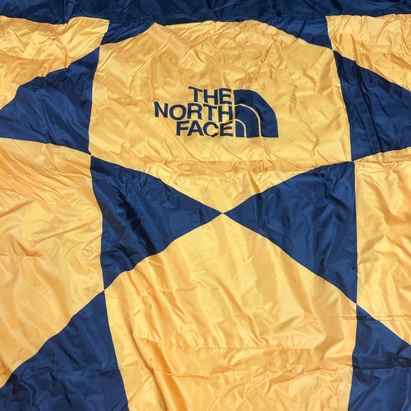 The North Face Wawona camping blanket summit gold geodome print geometric yellow - Picture 1 of 5